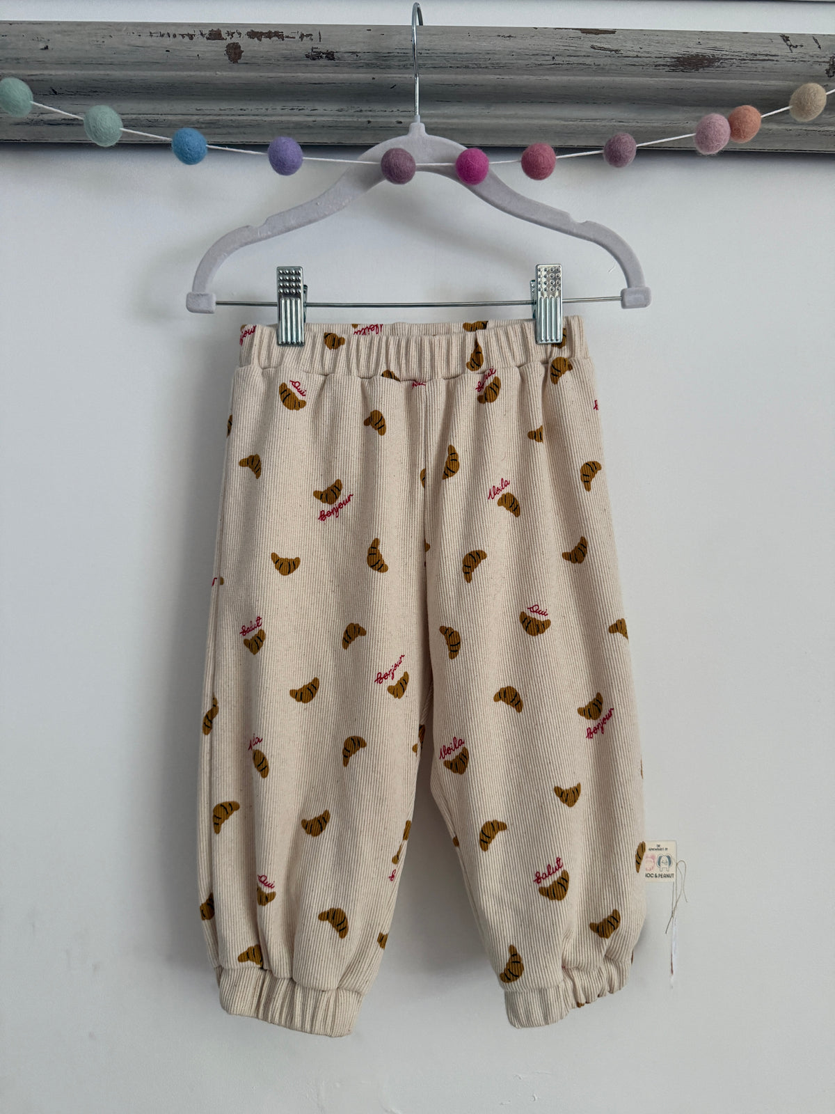 Croissant Unisex Sweatpants